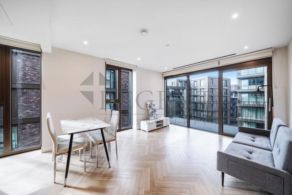 2 bedroom apartment for sale in Valentine House, Sands End Lane, SW6